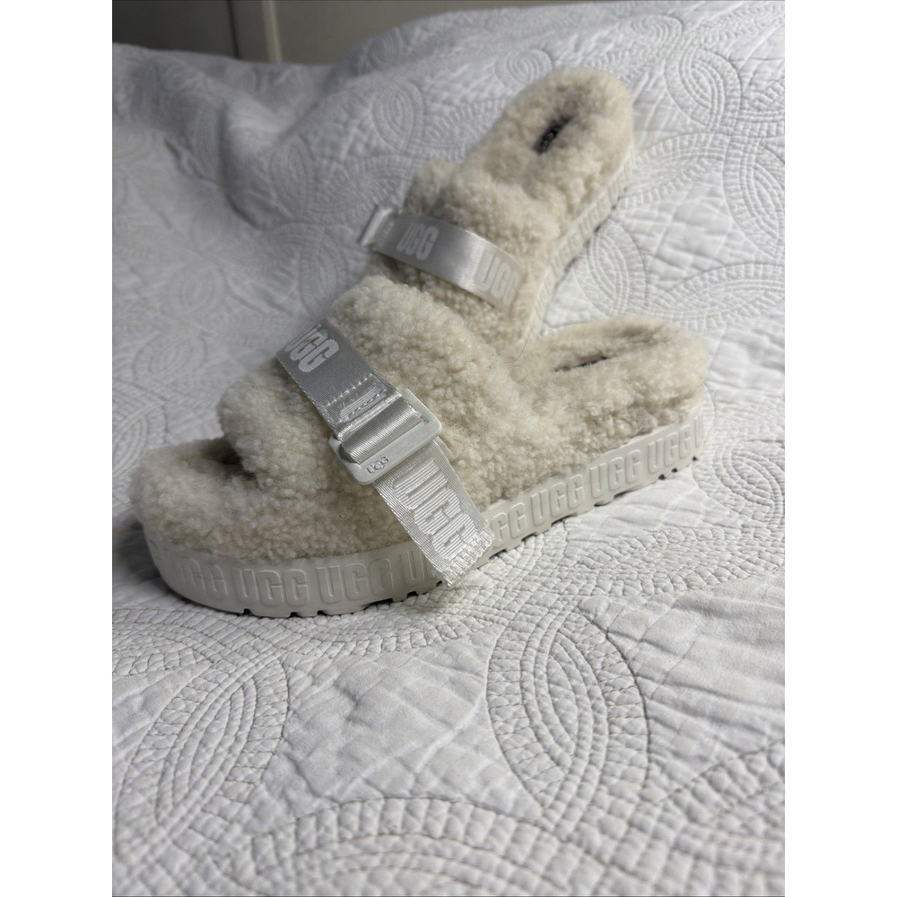 UGG Fluffita Slide White Shearling Platform Sandals Slippers Size 9 Cozy Chic